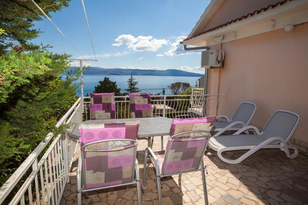 Apartment Pavica Новий Винодольський Екстер'єр фото